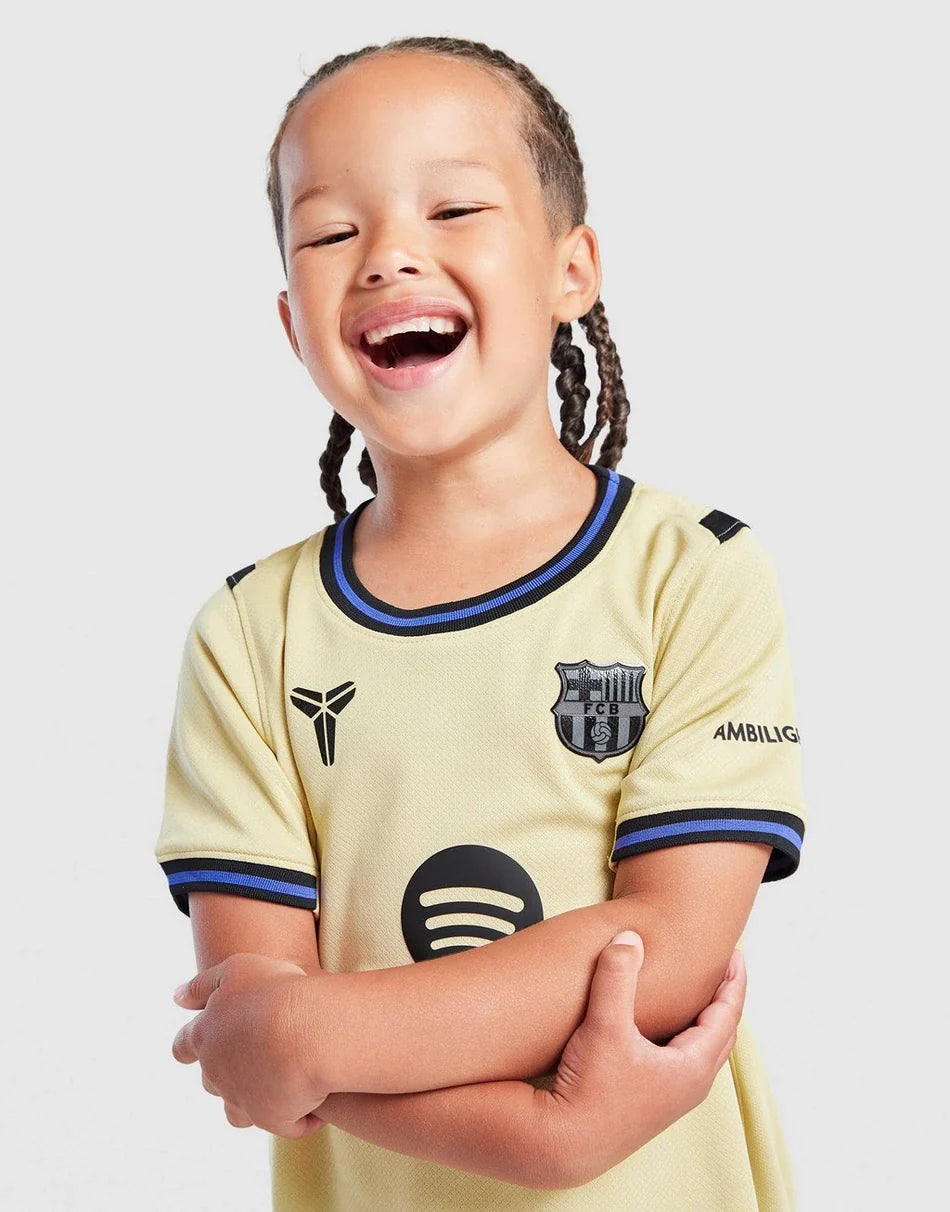 FC Barcelona 2025/26 Away Kit Kids