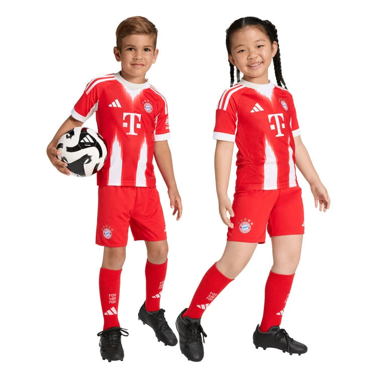 Bayern Munich Home kit kids 2025/26