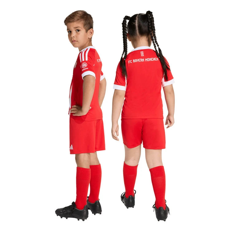 Bayern Munich Home kit kids 2025/26